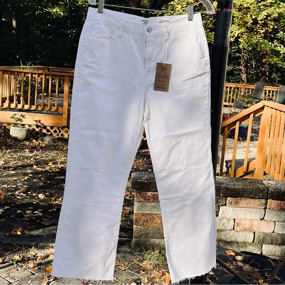 Kensie High-Rise White Straight-Leg Jeans